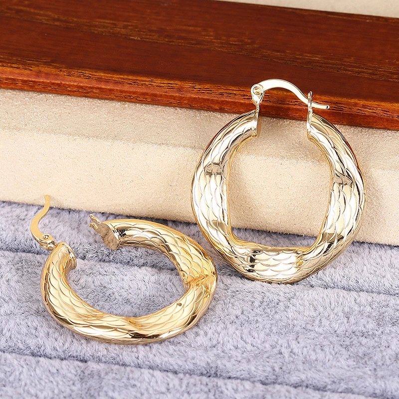 Live broadcast hot irregular earrings for women, metal electroplating, high-end style jewelry, flat niche jewelry