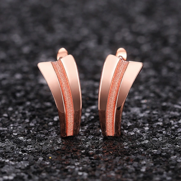 Joom's new copper earrings, metal geometric couple earrings, temperament European and American celebrity earrings
