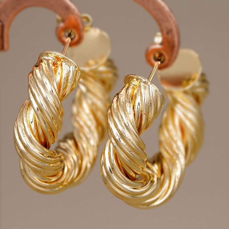 Hot selling earrings for women with metal spiral braided stripe design and heavy twist texture jewelry