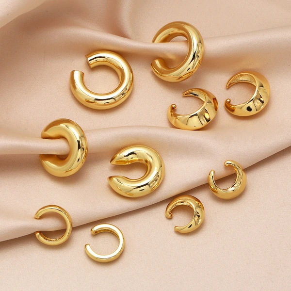 Clearance European and American simple glossy earrings female personality creative versatile gold-plated round ear clip earrings erz48