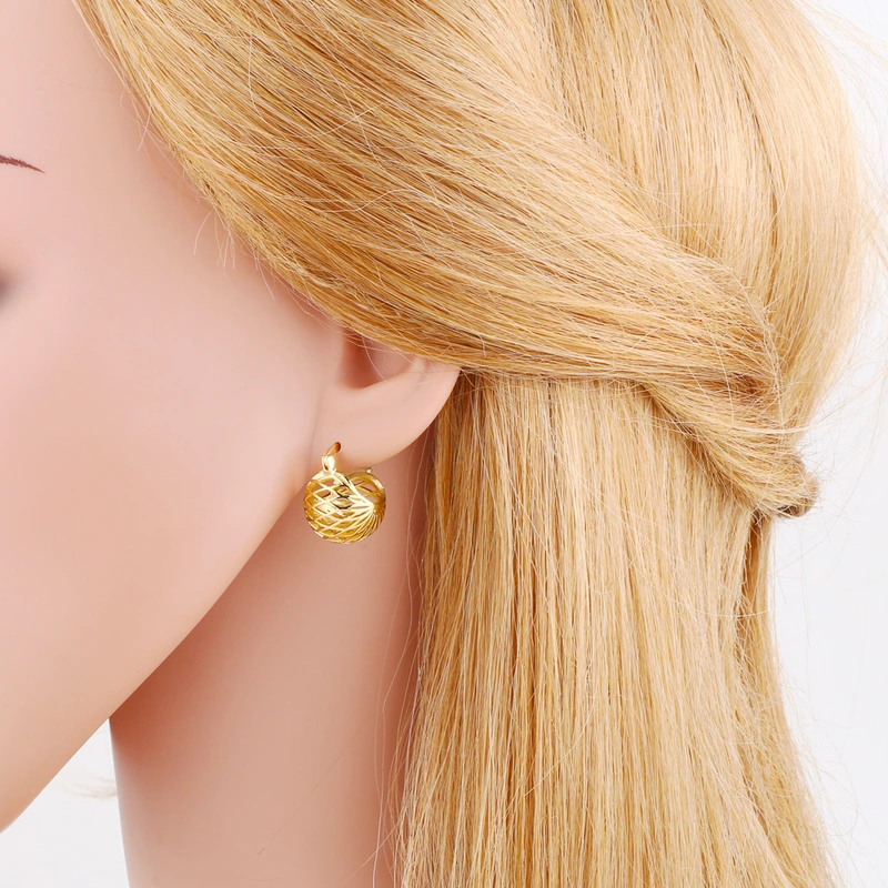 Clearance jewelry hollow earrings European and American simple round retro gold-plated earrings earrings erv94