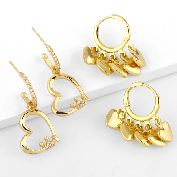 Clearance European and American new crown heart earrings high-end cold style earrings temperament network celebrity earrings erz23