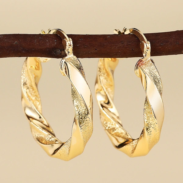 Pinxixi's hot-selling earrings for women, double-sided electroplated design, trendy and cool girl accessories