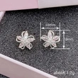   Hot selling flower earrings with delicate design and lines, daily wear hot selling