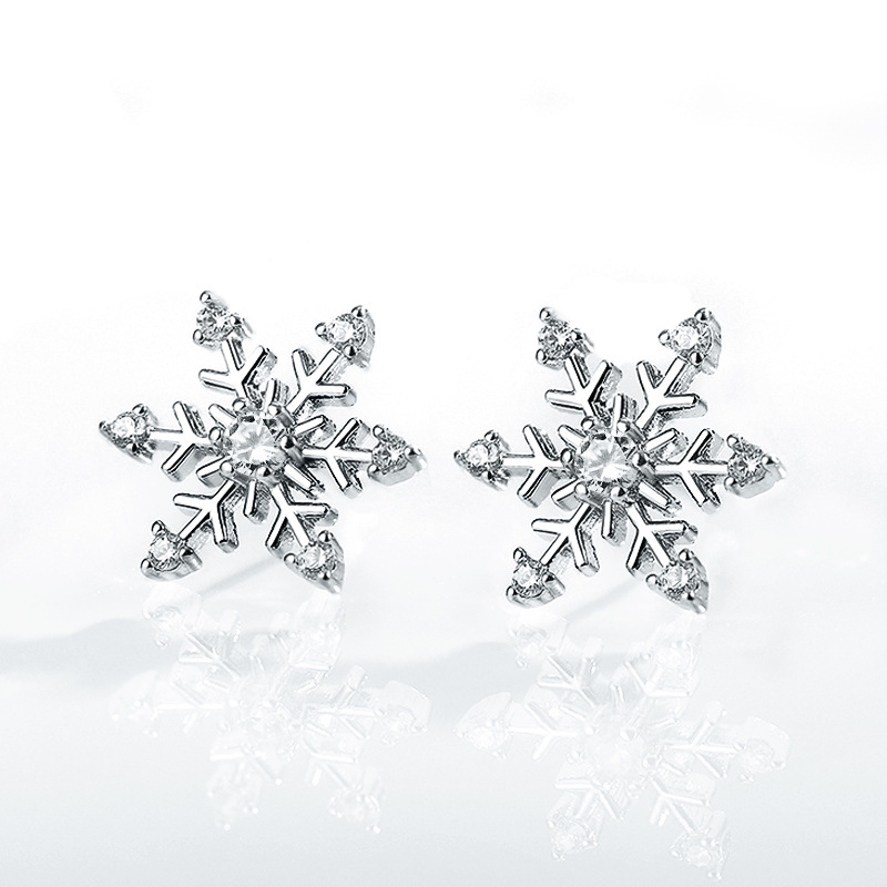 Korean style new jewelry elegant snowflake zircon earrings sweet Christmas gift manufacturers spot wholesale