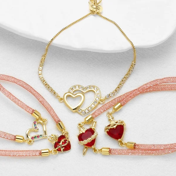 AS jewelry Europe and the United States hot selling Valentine's Day love heart pendant copper plated real gold hand jewelry bracelet female bre24