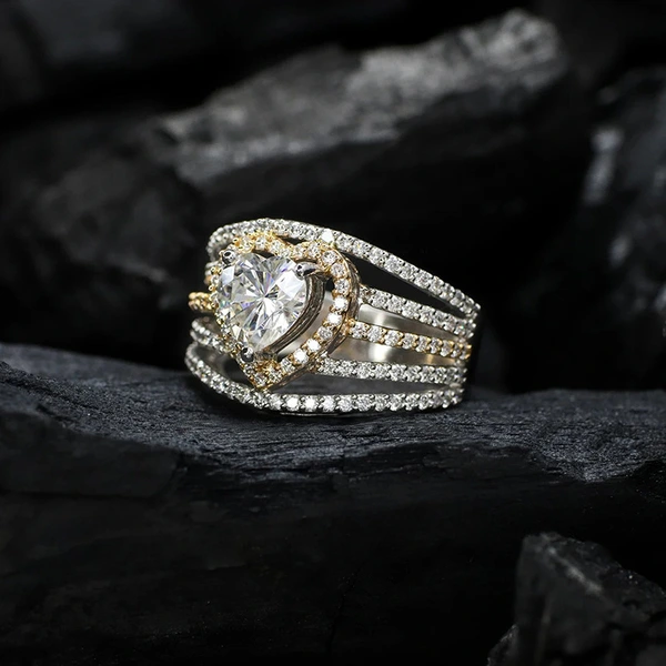  European and American high-end niche heart-shaped ring light luxury heavy heart-shaped multi-layer ring line two-color ring