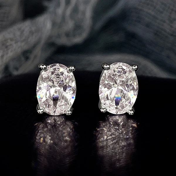 Special earrings dazzling four-claw single diamond earrings for women fashionable and small oval zircon earrings