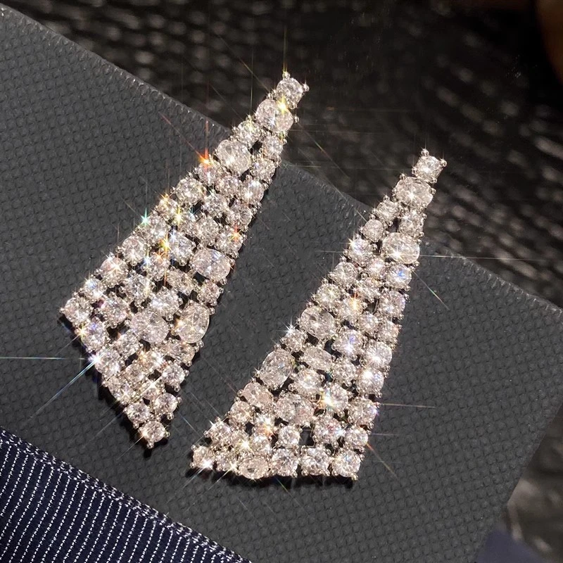 European and American atmosphere exaggerated triangle design earrings temperament banquet accessories female personality full of diamonds shining
