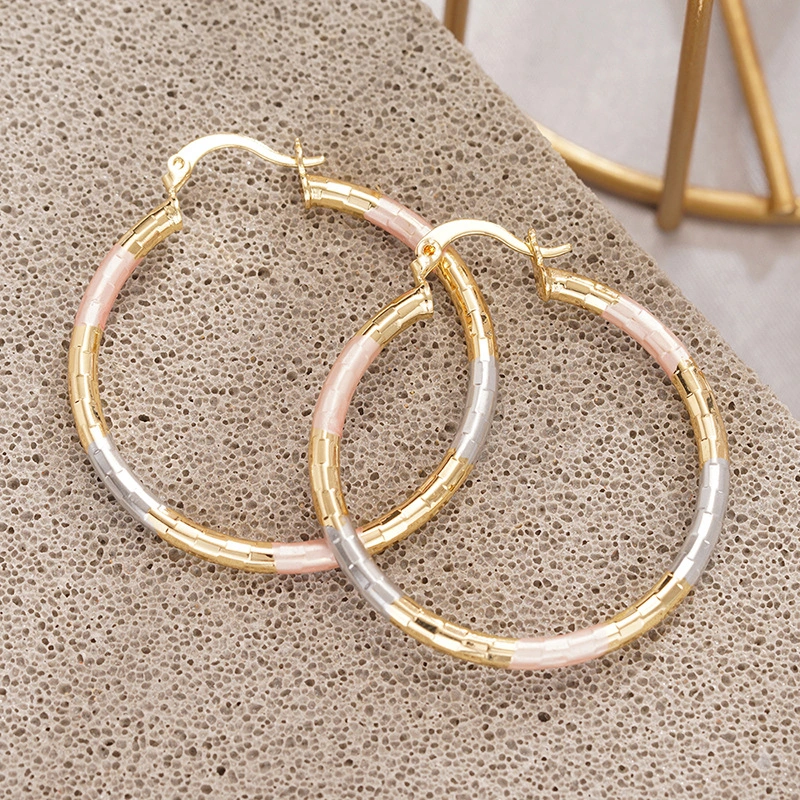 Manufacturer wholesale fashionable earrings for women three-color oil-painted thin hoop earrings with checkerboard texture niche design