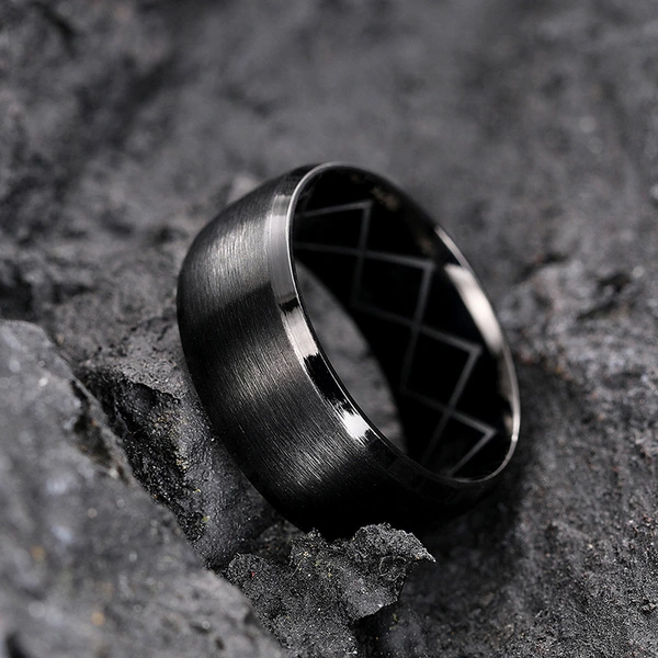   New factory direct sales ring dark low-key luxury ring inner diamond carving design