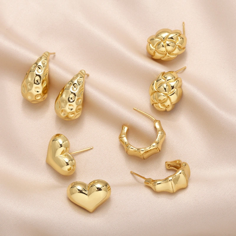 Hot selling love teardrop earrings personality versatile copper plated 18k gold earrings wholesale eru02