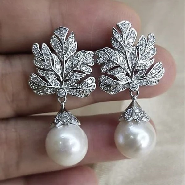 Micro-inlaid shiny high-end leaf earrings for women imitation pearl light luxury design jewelry hot selling