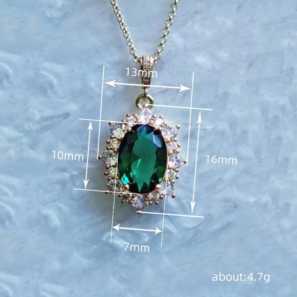 Korean version of the niche design inlaid zircon inlaid necklace temperament simple geometric pendant female light luxury necklace