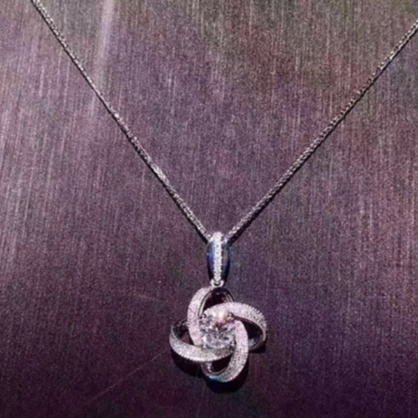 Japanese and Korean style new accessories exquisite flower zircon pendant necklace female literary forest plum clavicle chain