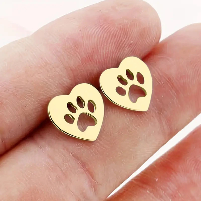  European and American cute cat claw earrings for girls cute footprints popular earrings fashionable and popular earrings