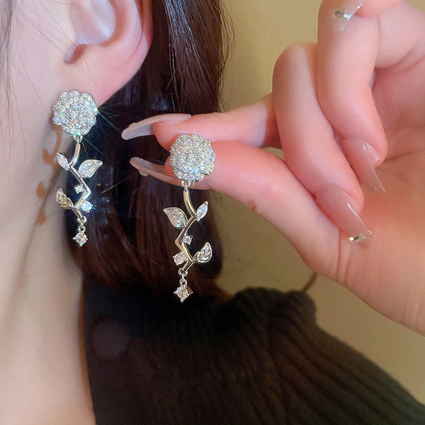  European and American rose earrings for women, fashionable and exquisite inlaid zircon earrings, shiny and elegant