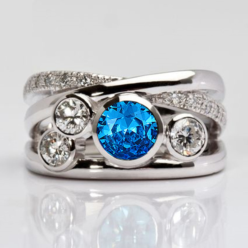   Hot selling European and American retro creative ring hollow inlaid round ring cross design exquisite ring