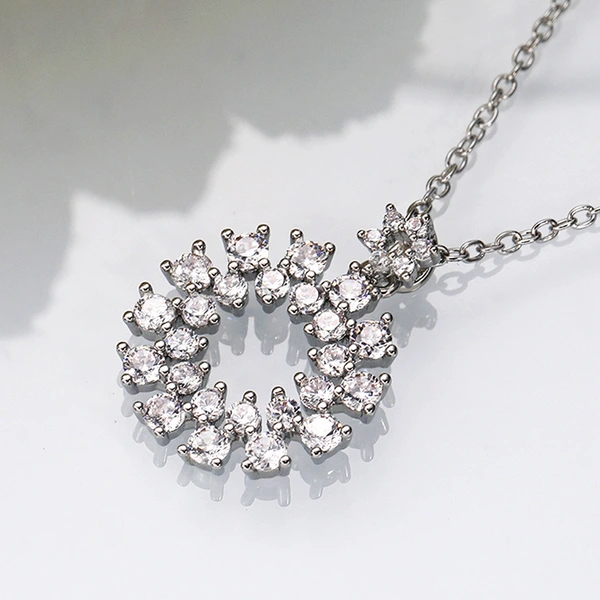   New accessories fashion simple wreath women's pendant necklace micro-inlaid zircon platinum jewelry