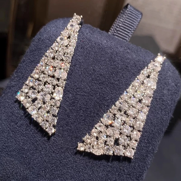 European and American atmosphere exaggerated triangle design earrings temperament banquet accessories female personality full of diamonds shining
