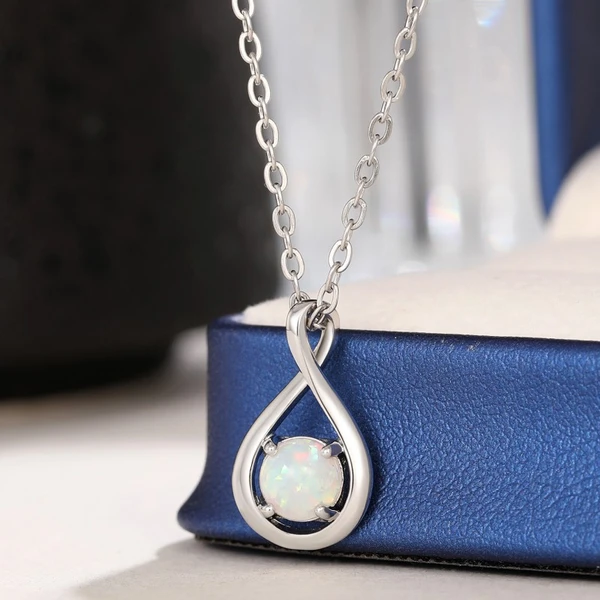 Eight-character dynamic necklace imitation opal pendant colorful clavicle chain gift surprise romantic souvenir