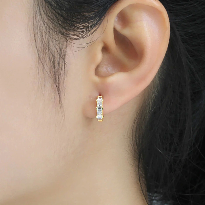  Korean style new micro-inlaid earrings simple commuter earrings exquisite diamond quadrilateral female earrings