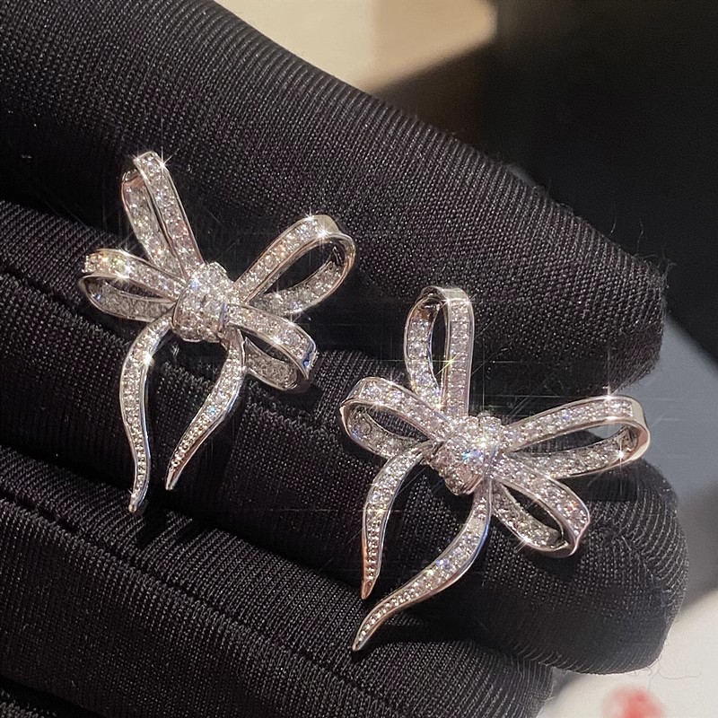 Factory direct sales of shiny bow earrings, exquisite sweet princess earrings, fashionable and popular women's accessories