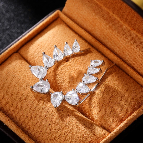 Japanese and Korean simple zircon earrings minimalist style pear-shaped teardrop earrings fashionable earrings factory direct sales