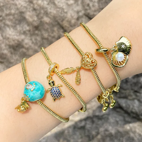 AS jewelry new pearl shell turtle pendant bracelet gold-plated zircon inlaid oil drop hand jewelry brf11