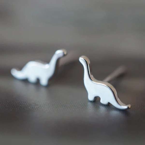 Fun dinosaur earrings for women, Japanese and Korean style, niche design, mini animal earrings, Yiwu jewelry wholesale