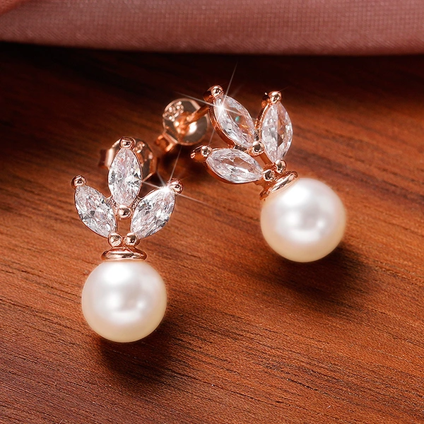 Korean exquisite horse eye-shaped earrings copper inlaid zircon imitation pearl earrings for women super shiny elegant women's earrings