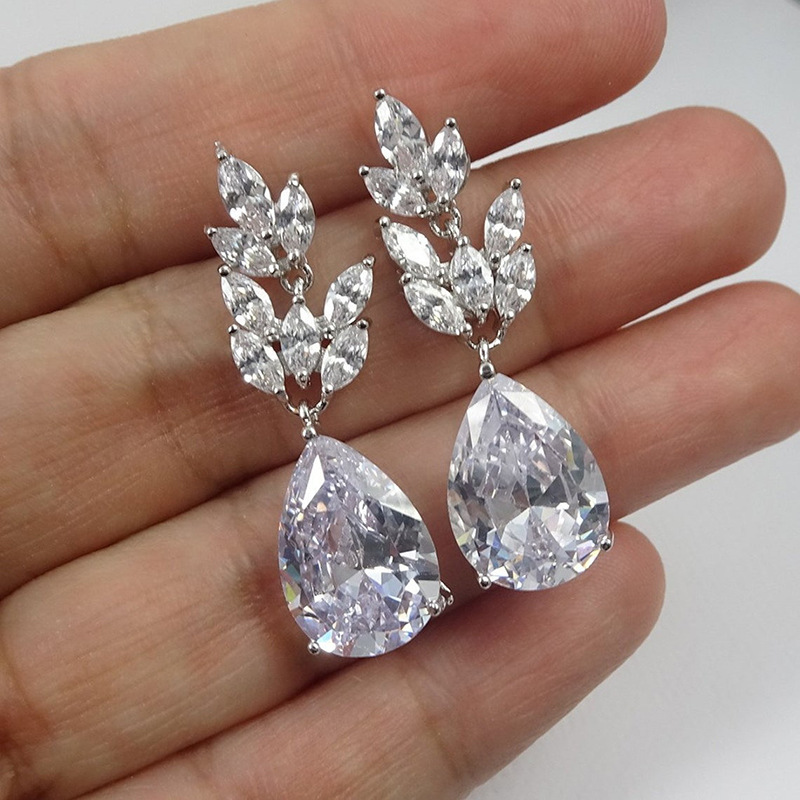 European and American new bridal earrings luxury teardrop pear-shaped zircon drop earrings female wedding dinner earrings