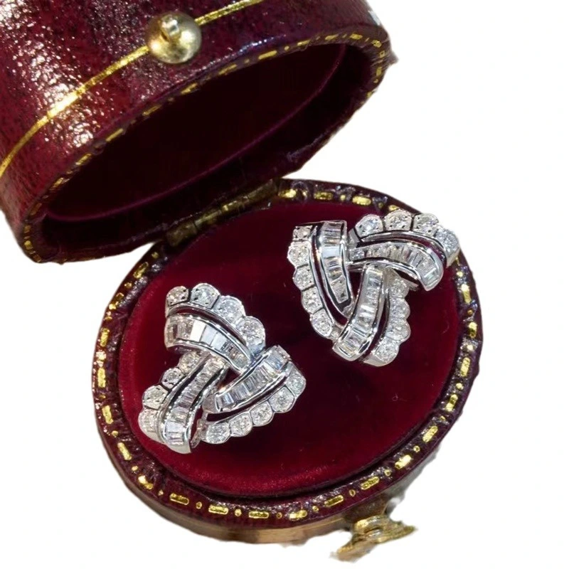  European and American popular earrings for women inlaid with geometric sparkling earrings for ladies, elegant princess earrings