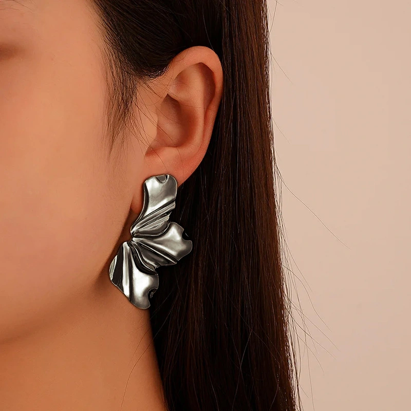 European and American retro exaggerated earrings atmospheric irregular petals flower multi-earrings fashionable evening dress earrings