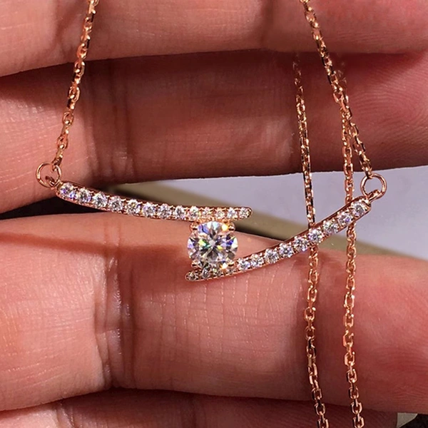  Japanese and Korean commuter rose gold pendant necklace for women simple round geometric zircon jewelry daily wear