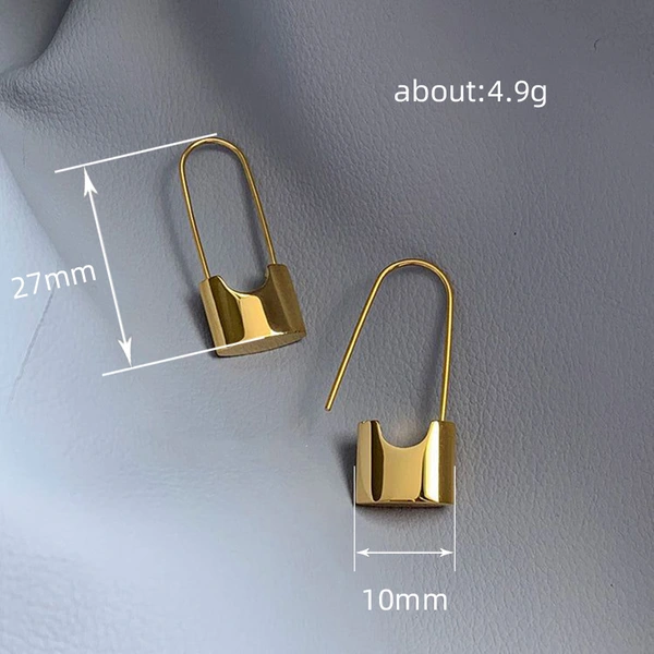 Minimalist metallic cool style earrings, fashionable designer style, lock-shaped earrings, factory direct sales