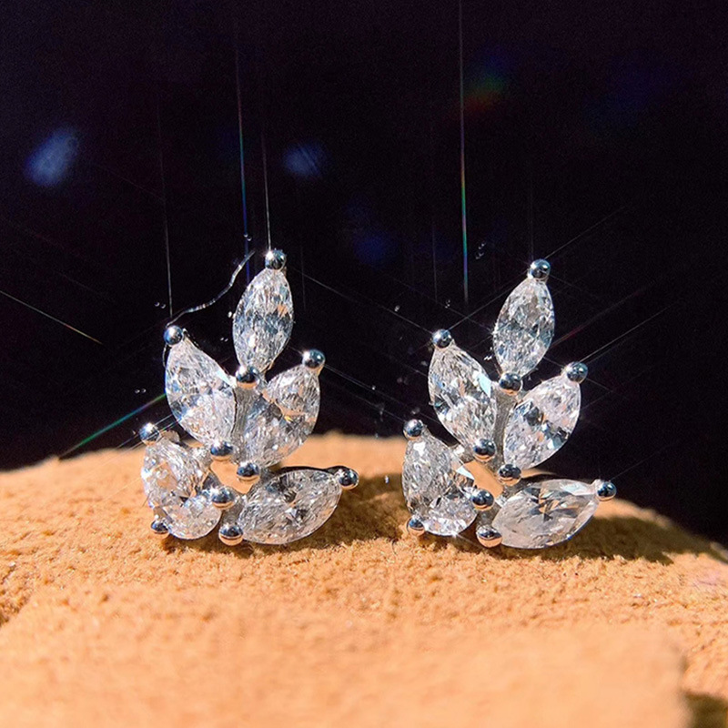 Hot selling new exquisite leaf inlaid AAA zircon earrings for women, marquise-shaped earrings, factory wholesale