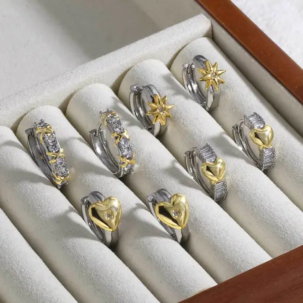 AS jewelry Europe and the United States new hot selling smooth two-color love star gold-plated earrings ear needle earrings erv36