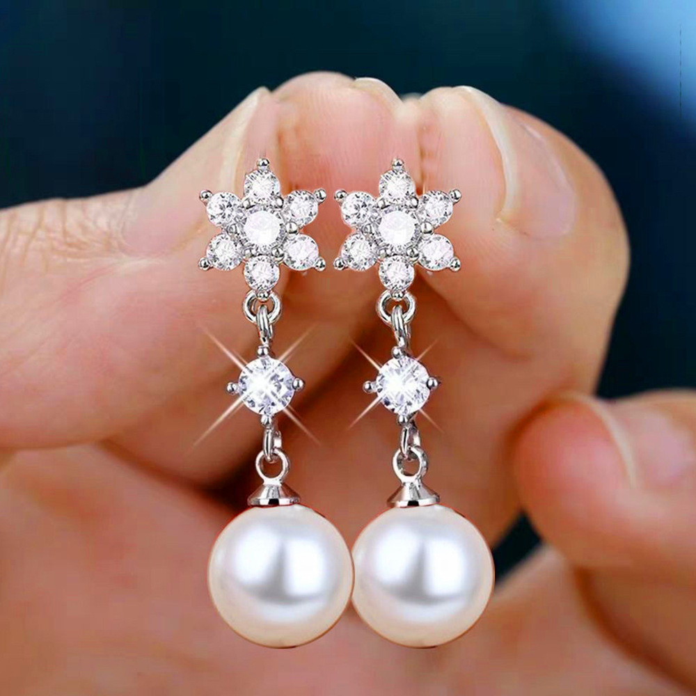 Baroque new imitation pearl earrings snowflake earrings elegant women's copper-plated platinum tassel earrings
