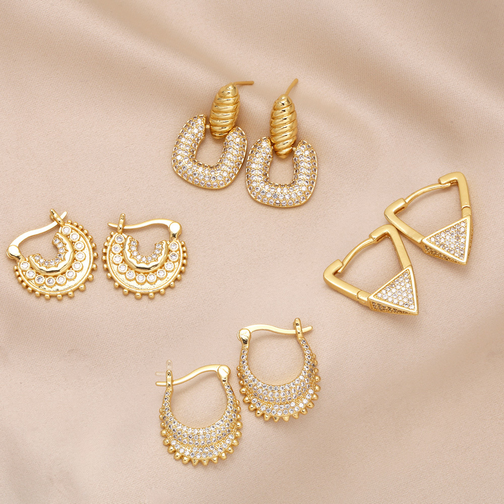 Jewelry triangular earrings copper plated real gold inlaid with zircon geometric earrings earrings erz40