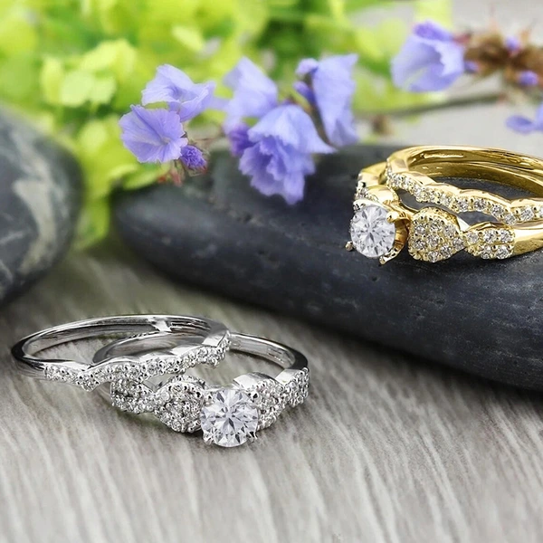  European and American fashion shiny couple rings for women, luxurious design wedding rings, geometric high-end two sets of rings