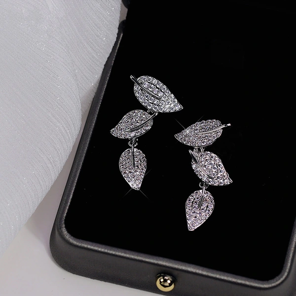   Lady lady hot sale forest earrings light luxury shiny leaves leaf jewelry high-end network celebrity style