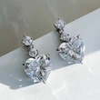 Chinese Valentine's Day gentle love heart earrings inlaid with zircon sweet jewelry fashionable and elegant daily matching style