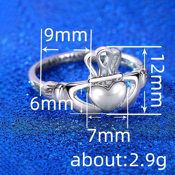   Hot-selling jewelry in Europe and America, hollow hand holding love ring, English letters, fashionable metal ring