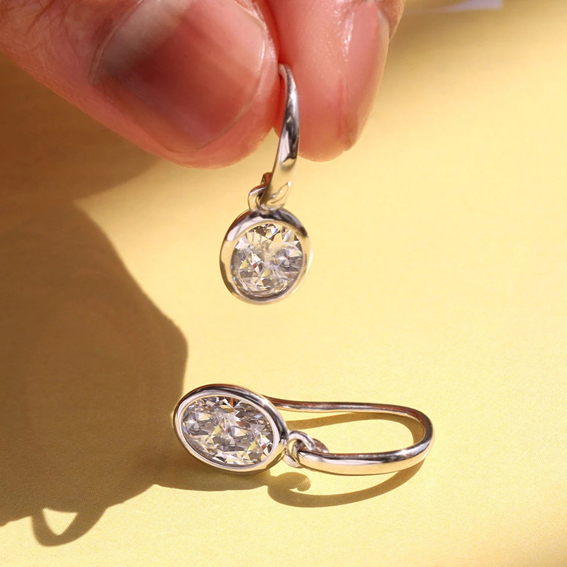  European and American simple geometric earrings inlaid with zircon earrings for women shiny temperament elegant engagement jewelry