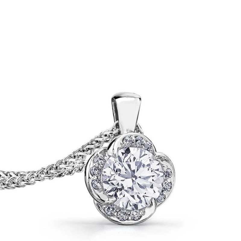 Xiaohongshu Internet celebrity recommended pendant summer women's floral halter neck necklace geometric diamond zircon necklace