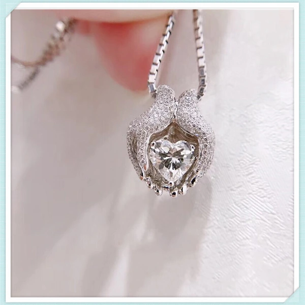 European and American new accessories inlaid with micro zircon heart-shaped necklace sweet women's jewelry wholesale