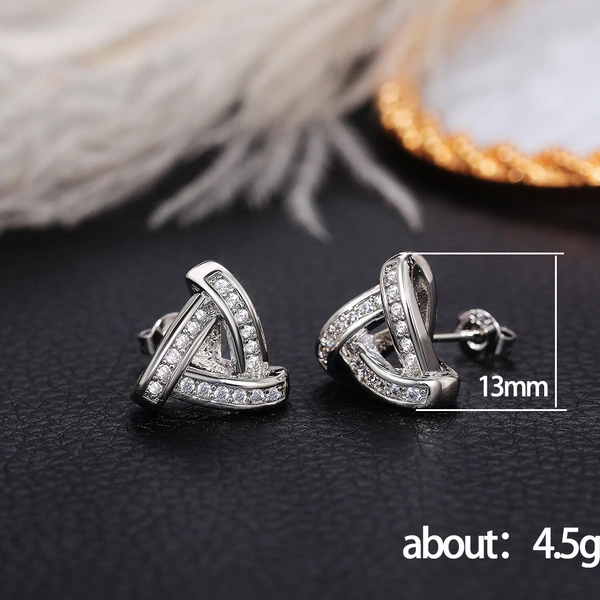 New inlaid step diamond triangle earrings for women exquisite super flash zircon temperament versatile commuter earrings