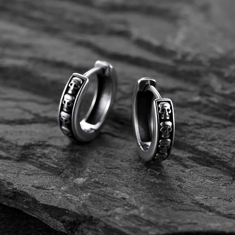  European and American retro texture earrings fashion trend skull punk earrings hip hop men and women dark earrings