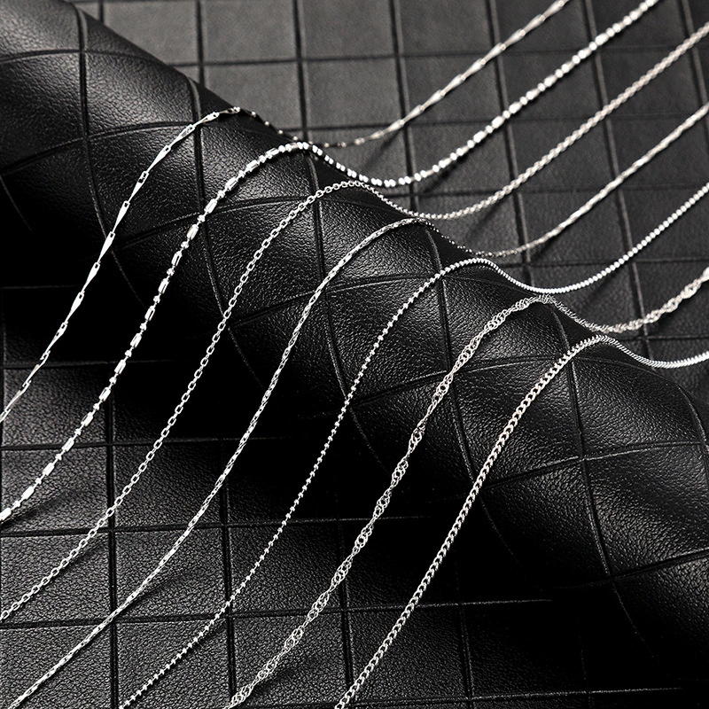 European and American fashion box chain cross chain water wave chain snake bone chain melon seed chain lip chain accessories female clavicle chain